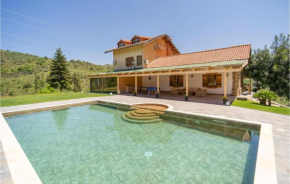 Amazing home in Belmonte Mezzagno with Sauna, WiFi and 7 Bedrooms Belmonte Mezzagno
